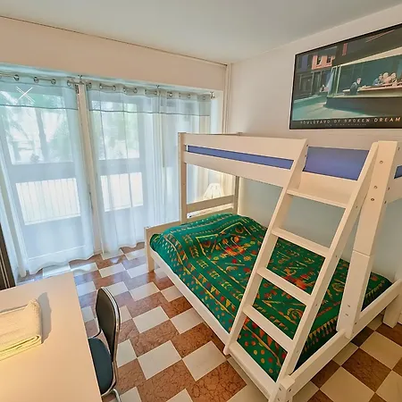 Ideal Plein Centre - 65m2- Piscine Et Garage פרפיניין