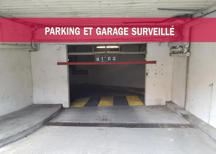 Ideal Plein Centre - 65m2- Piscine Et Garage דירה פרפיניין